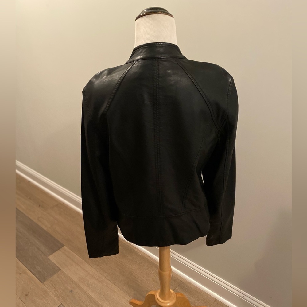 The Limited Women’s Leather Jacket Size Medium - Picture 3 of 7